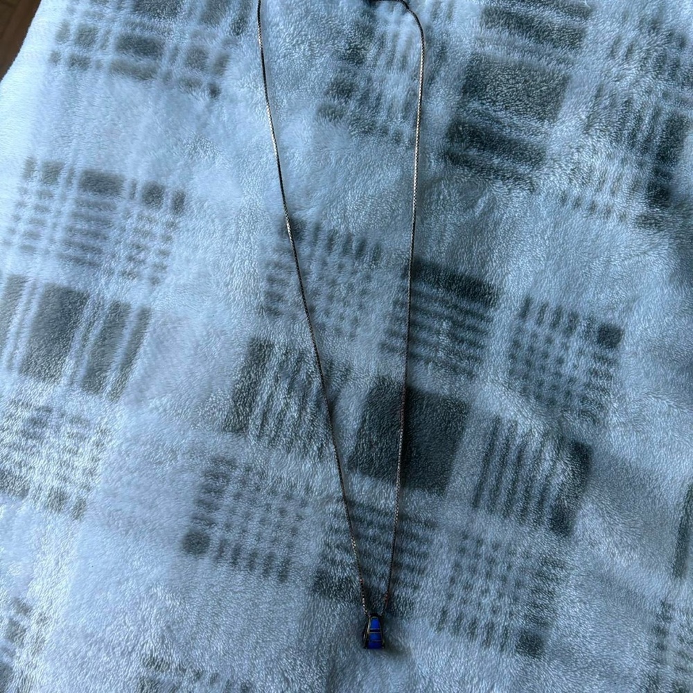 NECKLACE - Picture 2 of 3